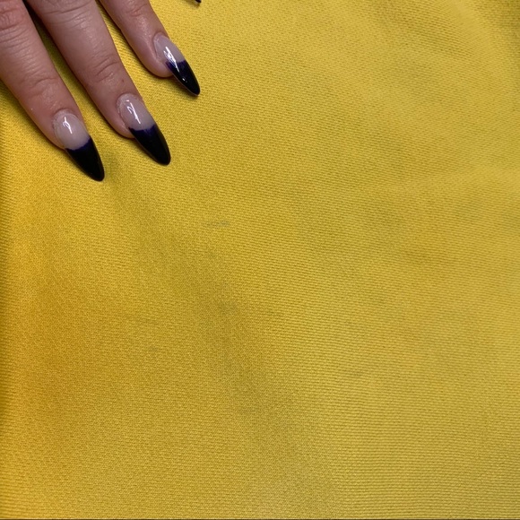 Aritzia TNA Perkins Sweater | M - Picture 3 of 3